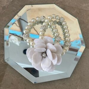 Pearl Floral bracelet